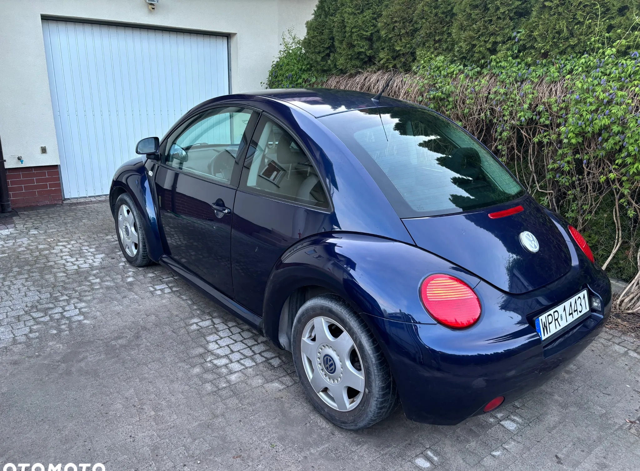 Volkswagen New Beetle cena 7200 przebieg: 181700, rok produkcji 1999 z Brwinów małe 67